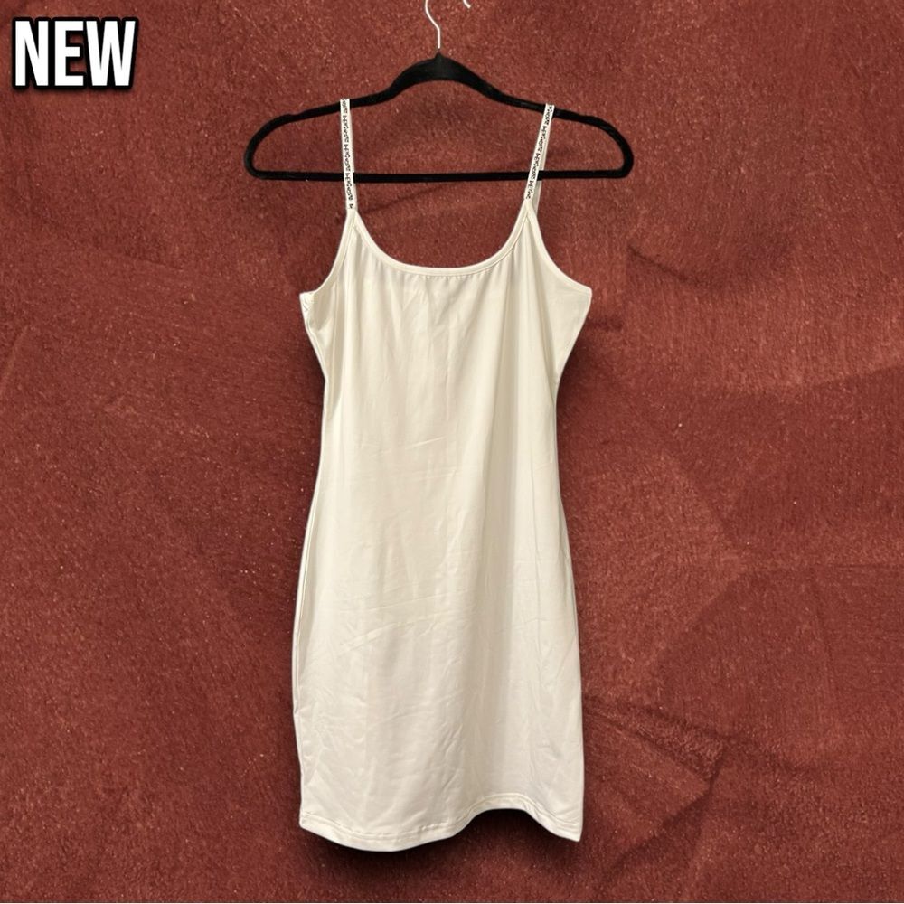 NWOT Spaghetti Straps White Bodycon Slip Dress – Size Small